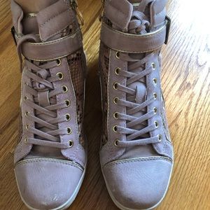 GAUDI Pink Snakeskin Sneakers